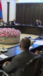 Никол Пашинян на пресс-конференции, Армения
