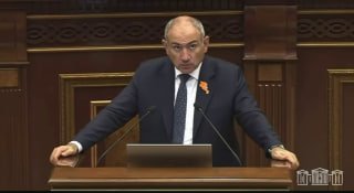 Пашинян заявил о заблуждениях 99,9% людей в карабахском вопросе — реакция в Гюмри