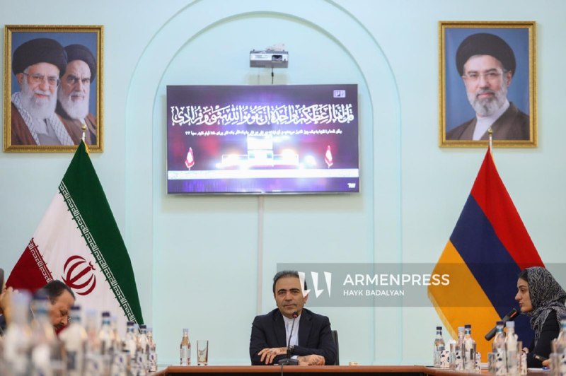 Посол Ирана высоко оценил участие Пашиняна в церемонии прощания с Хаменеи