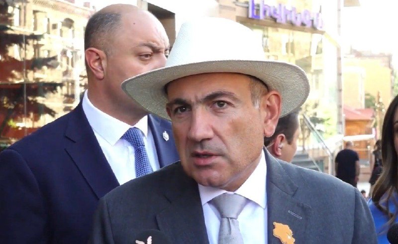 Премьер-министр Армении Никол Пашинян на брифинге в Гюмри
