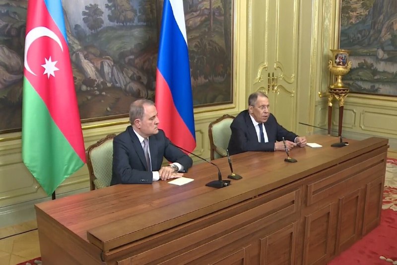 Лавров: Россия готова содействовать разблокировке коммуникаций между Баку и Ереваном