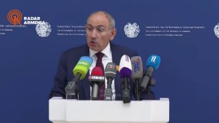 Никол Пашинян выступает перед жителями Гюмри, Ширакская область