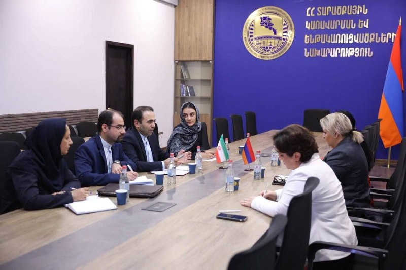 Иран и Армения обсудили строительство второго моста через Аракс в Шираке