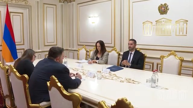 Спикер НС Армении Рубен Рубинян и Дэвид Аллен обсудили мир и сотрудничество в Гюмри